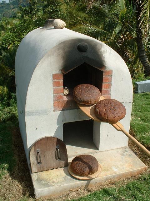 Our_Brick_Oven_small.JPG